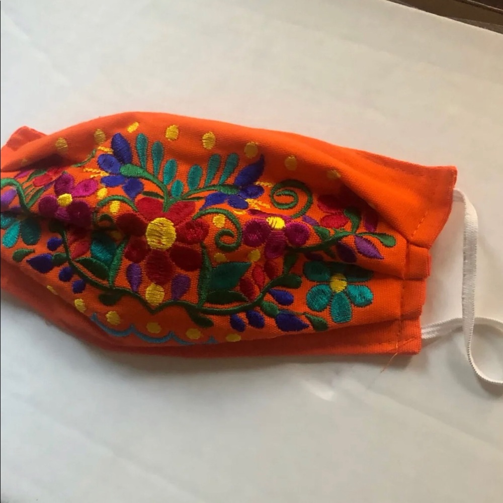 Face mask - Picture 3 of 3